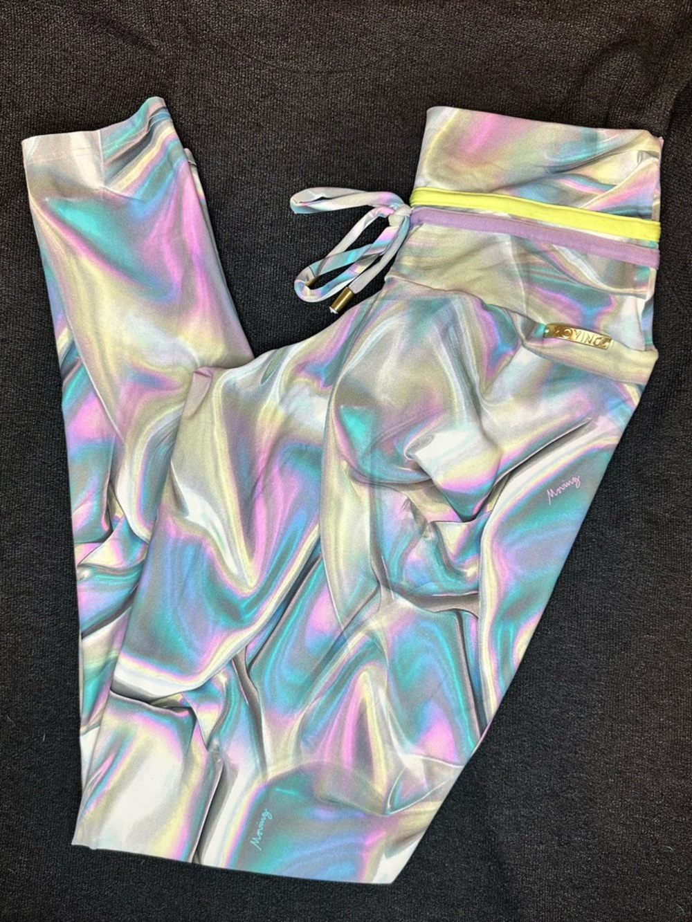 Moving Brazilian Holographic Scrunch Butt Leggings Size M High Waist Iridescent